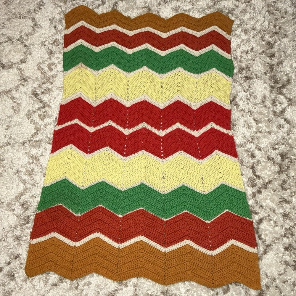 Vintage 70s Crochet Chevron Zig Zag Afghan Throw Orange Green Tan Aprx 50x32 Mcm